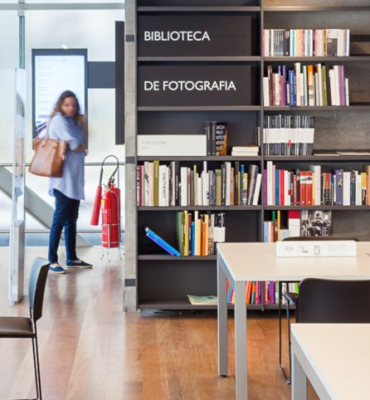 BIBLIOTECONOMIA E GESTÃO DE BIBLIOTECAS PÚBLICAS E INSTITUCIONAIS